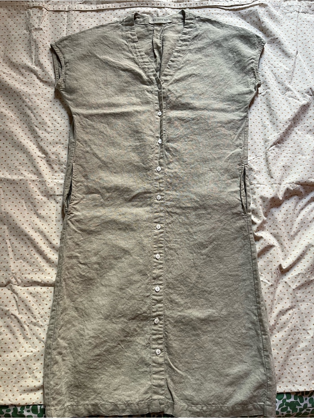 Two Days Off Linen Button Front Midi Shift Dress with Pockets, size S